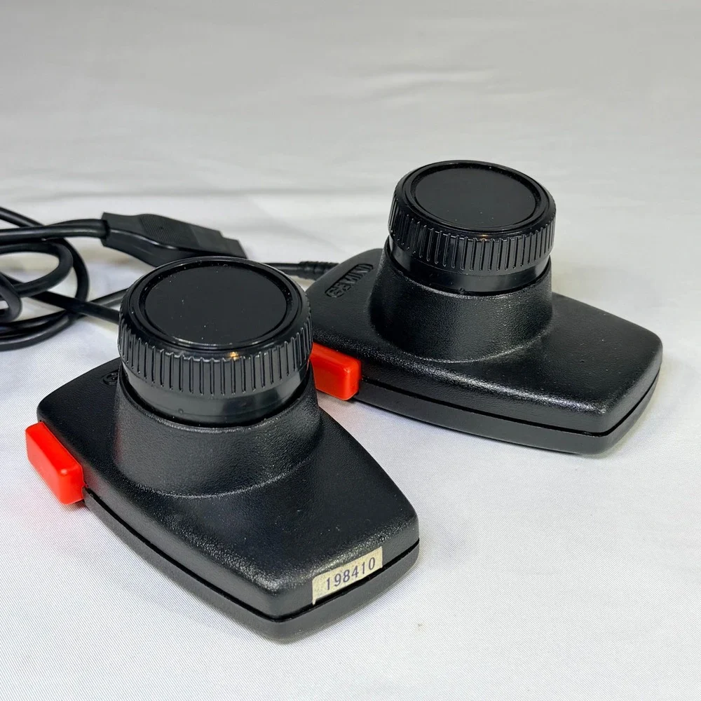 Gemini Paddle‎ Controllers Pair for Atari 2600 Vintage Retro Gaming Black Red